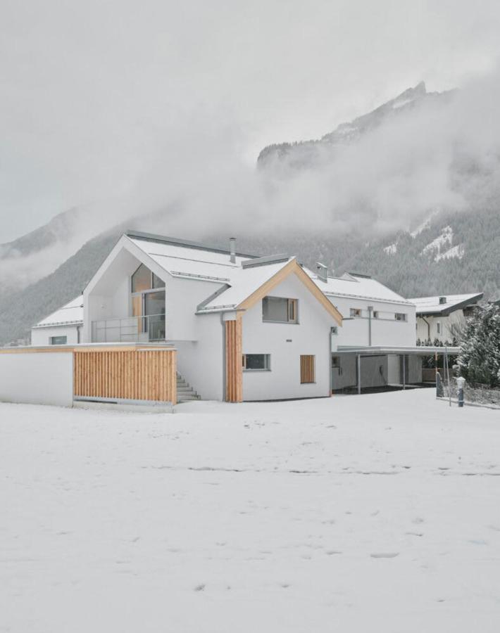 Urban Mountain Chalet With Lake View Maurach  Exterior foto