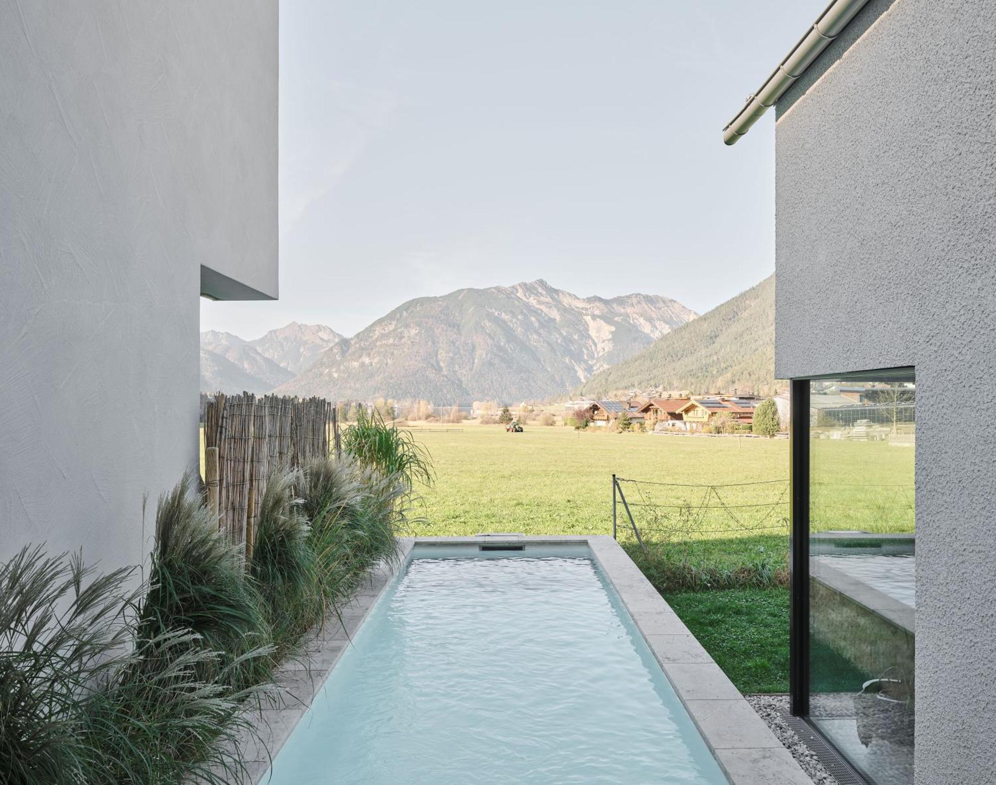 Urban Mountain Chalet With Lake View Maurach  Exterior foto